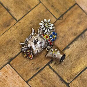 Vintage Silver Tone Intricate Bull Face Floral Chiming Bell Brooch | H34